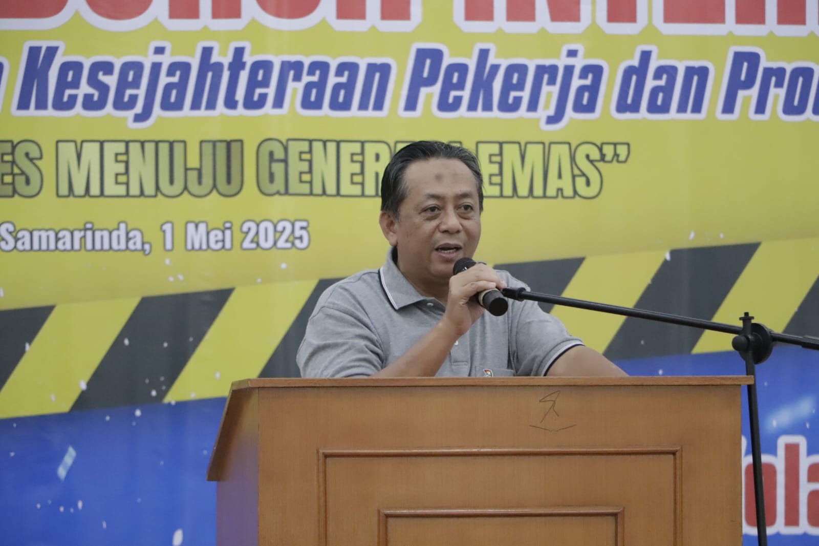 Hari Buruh Internasional (Mayday), Disnakertrans Kaltim gelar Jalan Santai, Pembagian Sembako dan Doorprize